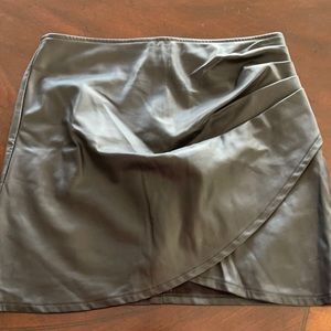 Used shinestar skirt